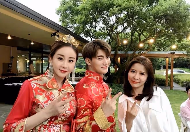 曝咸素媛與小18歲老公離婚!剛花千萬移民越南,男方曾深夜痛哭