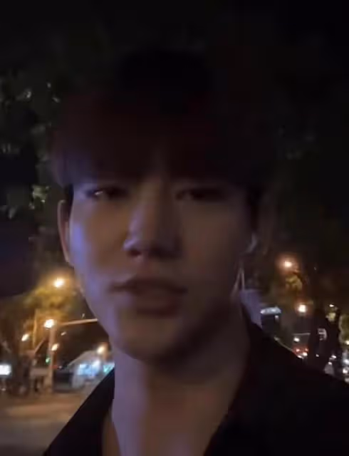 曝咸素媛與小18歲老公離婚!剛花千萬移民越南,男方曾深夜痛哭