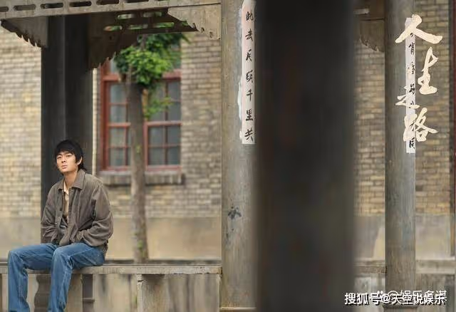 《人生之路》結局:高加林喜提博士學位,高雙星落魄回家,大快人心
