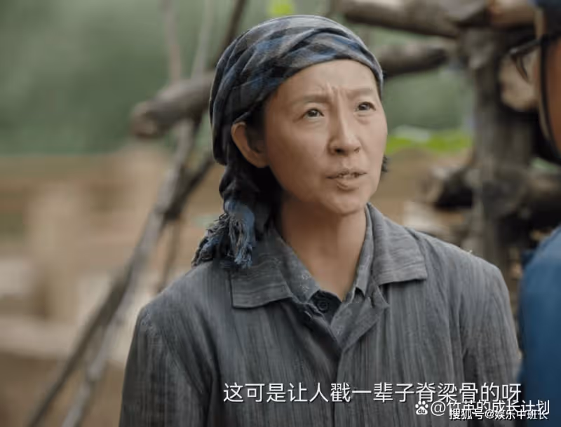 《人生之路》看高加林寧被戳脊梁骨拋棄巧珍,才懂寒門貴子的涼薄