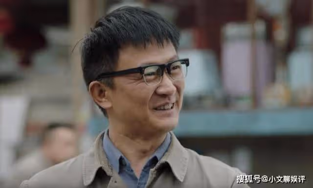 《人生之路》雙星秀禮大婚當天,巧英扯下明樓遮羞布,陳母反應真實