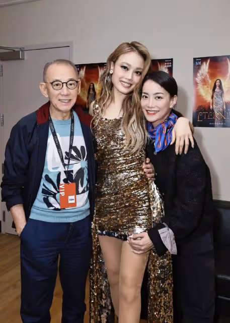 容祖兒澳門演唱會開鑼,兩小時內換七個造型,老闆楊受成現身捧場
