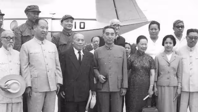 只見過兩次面,75歲李宗仁娶27歲胡友松,稱「我對你一見鍾情」
