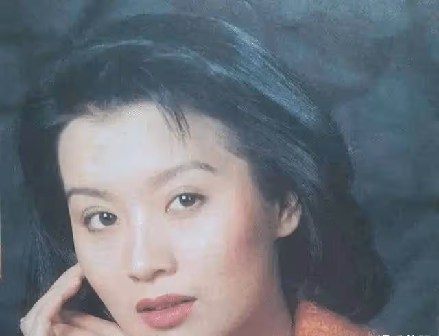 李幼斌為娶嬌妻「凈身出戶」,結束24年婚姻。卻是妻子的第三任丈夫