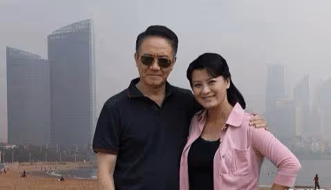 李幼斌為娶嬌妻「凈身出戶」,結束24年婚姻。卻是妻子的第三任丈夫