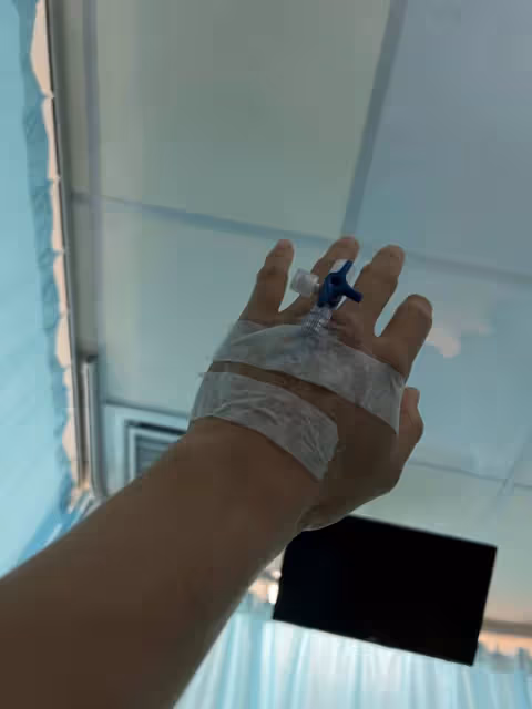 擔心!知名港星自曝入院做手術,曾被傳婚內出軌TVB小花