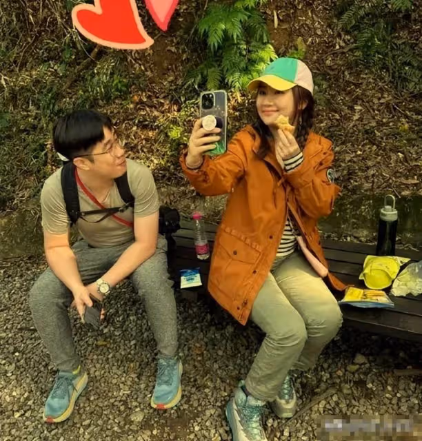 41歲Selina官宣懷孕!曾因燒傷被外界認為不能懷孕,寶寶乳名曝光,網友:眼淚噴出來。