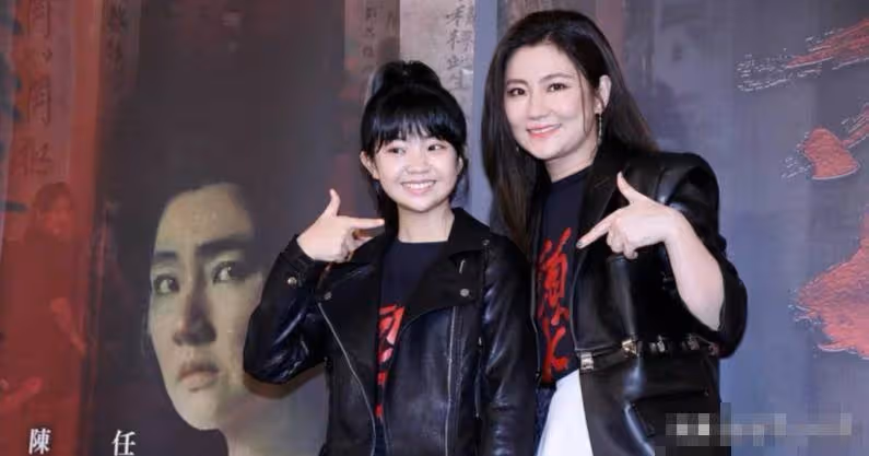 41歲Selina官宣懷孕!曾因燒傷被外界認為不能懷孕,寶寶乳名曝光,網友:眼淚噴出來。