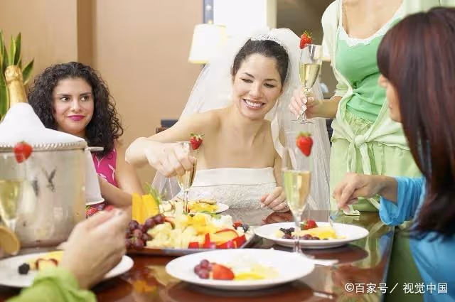 婆婆覺得兒子是公務員要兒媳陪嫁套房,兒媳的回答令人解氣