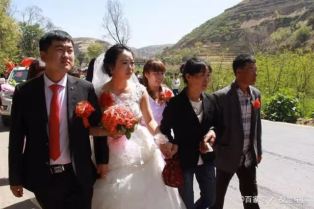 兒子離婚難娶，婆婆求兒媳復婚，兒媳回應：彩禮20萬1套全款房