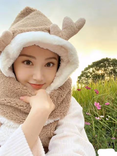 S先生敲詐景甜時她崩潰大哭?張繼科偷拍景甜私密視頻,是慣犯