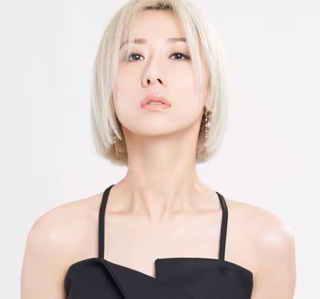 40歲知名歌手泳兒宣布結婚!稱不會生娃,與髮型師男友已交往11年