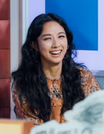 李孝利拍攝性感時尚畫報 簽新公司開始活動？ 自信態度被譽為女王