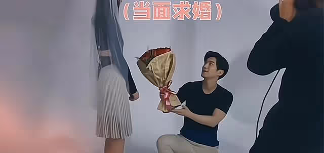 36歲崔始源發腮嚴重,秒變中年大叔,看他近照,才發現劉雯好聰明