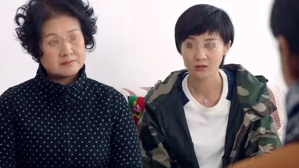 案例:婆婆為了和我們住,霸占了兩套婚房,我媽一計讓她自覺搬走