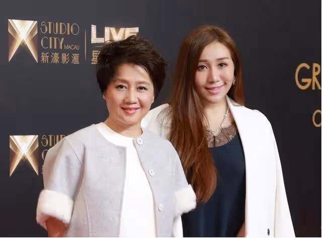 東北小伙辛奇隆：18歲入哈佛，何鴻燊陪嫁14億，將28歲愛女嫁他