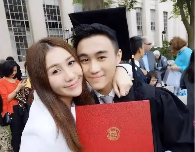東北小伙辛奇隆：18歲入哈佛，何鴻燊陪嫁14億，將28歲愛女嫁他