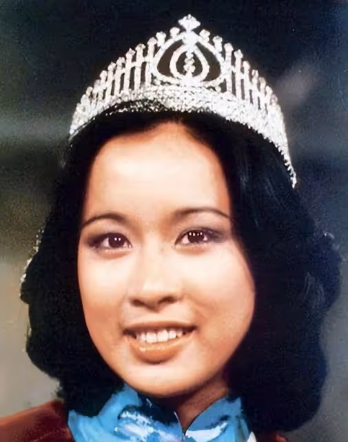 朱玲玲：為與富豪離婚，47歲凈身出戶，二婚再嫁200億富豪