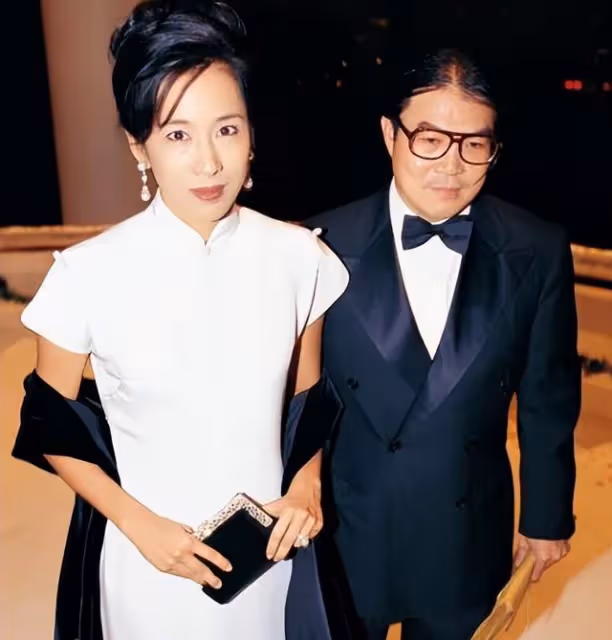 朱玲玲:為與富豪離婚,47歲凈身出戶,二婚再嫁200億富豪