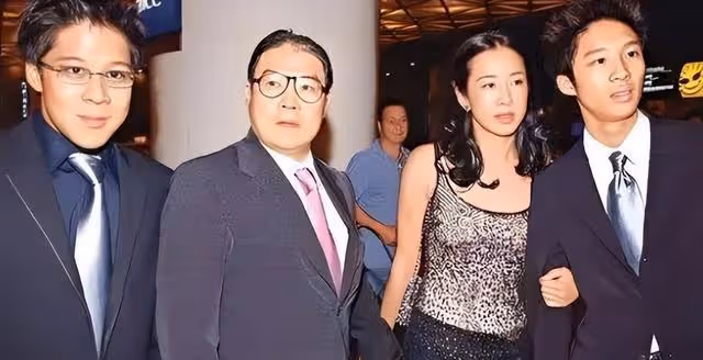 朱玲玲:為與富豪離婚,47歲凈身出戶,二婚再嫁200億富豪