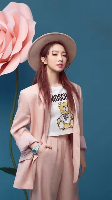 甜美女王陷第三者風波,聊天記錄被曝,時尚不是一般地大,有瓜吃
