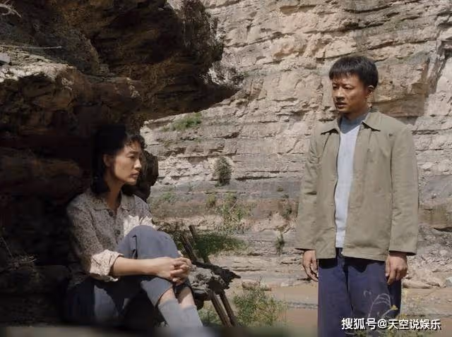 《人生之路》巧珍帶娃上海求醫,高加林得知事情真相