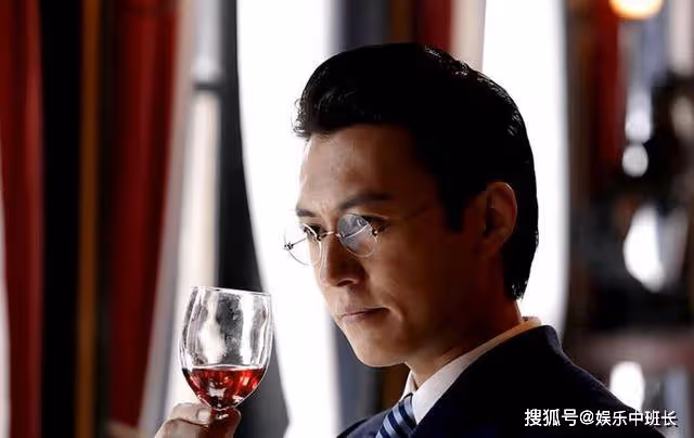 《無間》陸風送花向雨懷表做定情信物,揭開塵封隱秘,崩潰槍殺閃官
