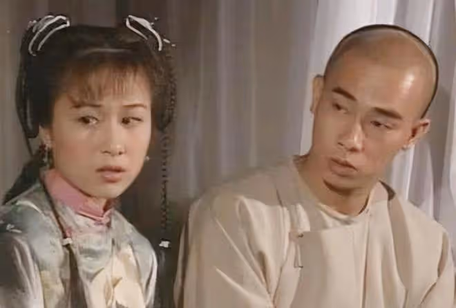 劉愷威前女友開派對慶47歲生日，富二代老公高大帥氣，子女顏值高