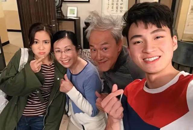 TVB知名女星演床戲超投入,穿低胸裙疑走光,傳得罪高層遭雪藏