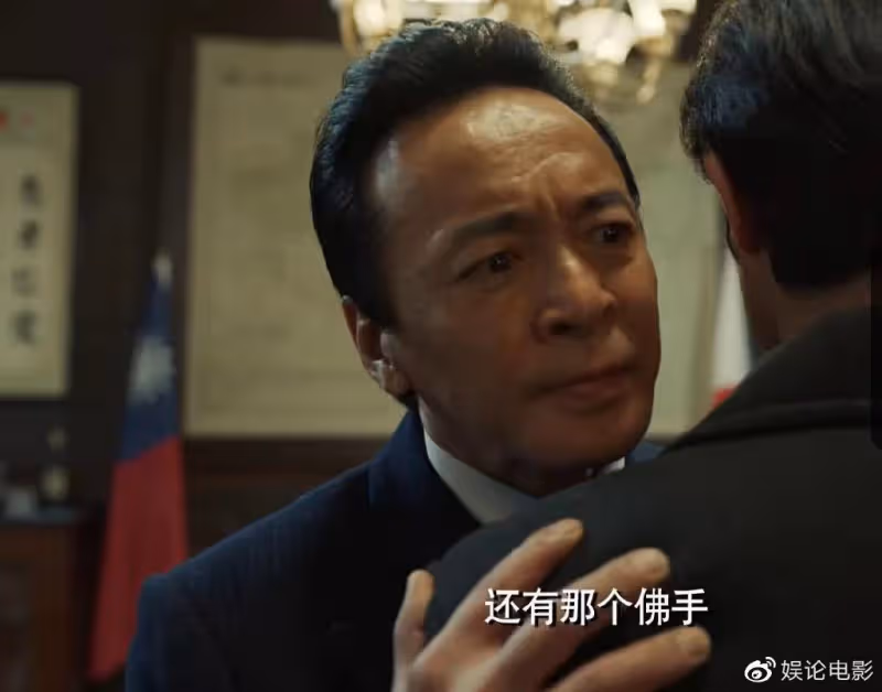 靳東8年後再演諜戰劇,收視率不錯角色熱度高,還和倆好兄弟飆戲