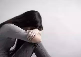 離婚後我要兩個孩子,街頭遇前夫他提出復婚,我笑著拉起他的手