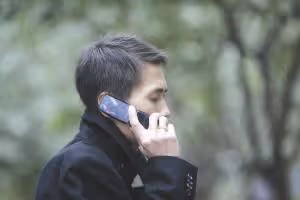婚前媽生病我讓女友照顧,媽病好後再加10萬彩禮,女友卻要分手
