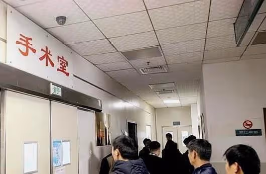 小舅子再婚,我送他套房,爸媽上門來鬧,我笑著送他們回老家