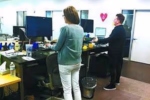 兒媳坐月子給婆婆做飯,丈夫要斷絕關係,媳婦一番話,婆婆傻了眼