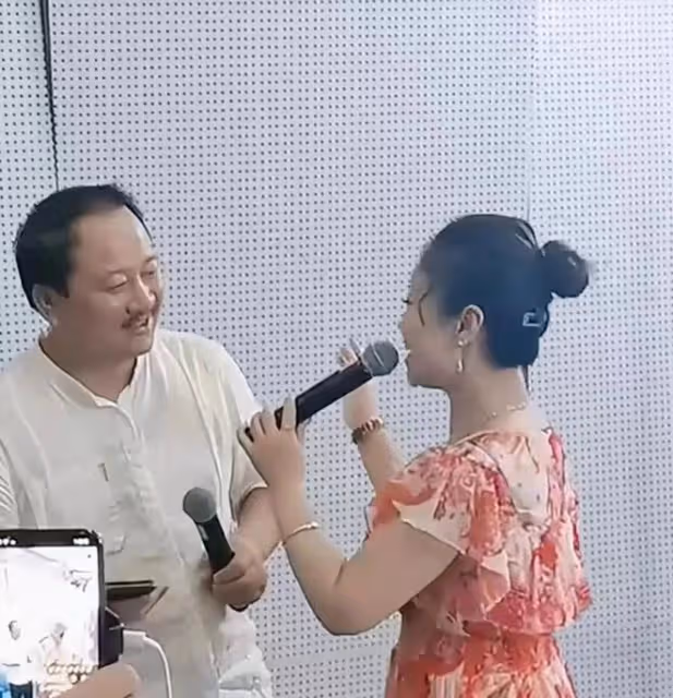 演員謝廣坤花巨資回老家蓋別墅,遭村民阻撓,原因是占地面積太大