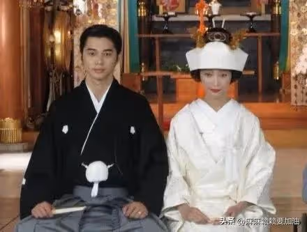 日本最慘女星:被父母當做搖錢樹,渣男婚內孕期出軌未成年少女