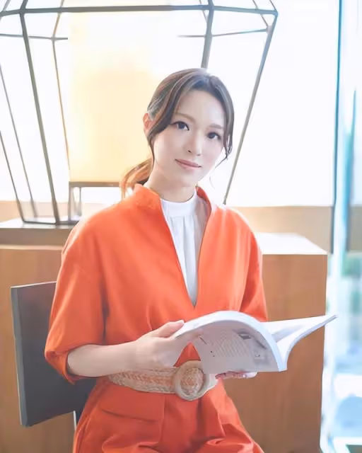 TVB小花發動態再引離巢疑雲,傳因想公開戀情被無線雪藏