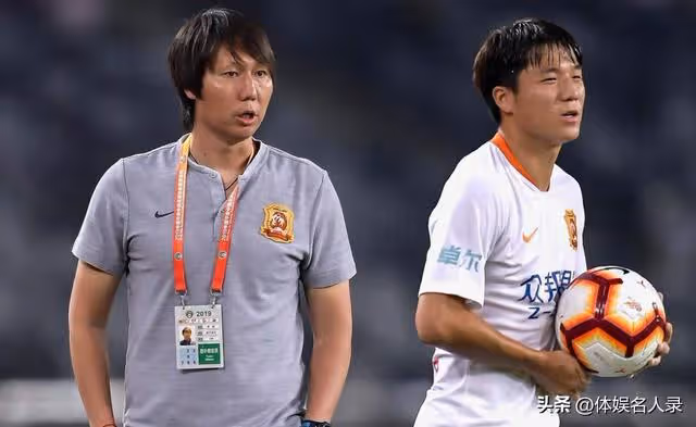 用80萬換退休？前足協主席曝醜聞，李鐵被抓軟肋剃光頭，全交代了