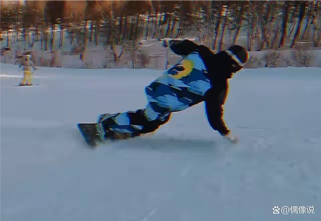 王俊凱曬滑雪視頻,教練吹彩虹屁,粉絲:這不是學習是炫技