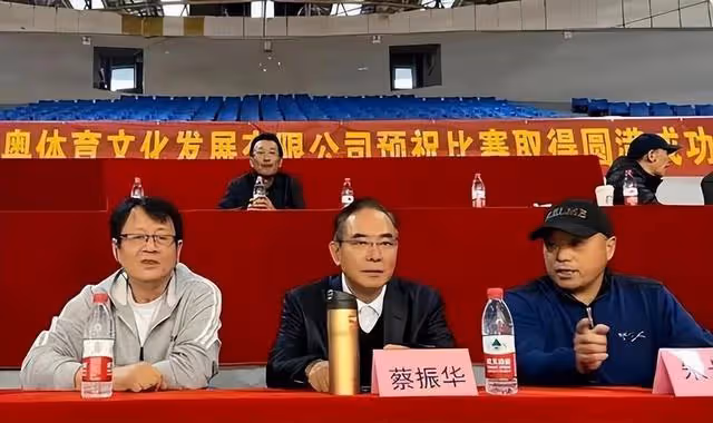 破案了!62歲蔡振華為何保持沉默,妻子說出心裡話,陳戌源羞愧