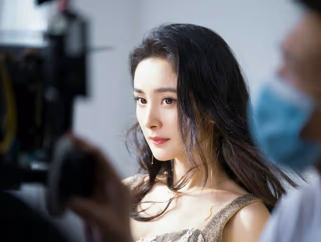 劉愷威口中的楊冪只是保姆 離婚後難見女兒 還要被前夫一家消費