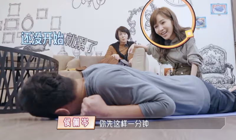 周杰倫前女友侯佩岑出童書,攜倆兒子做宣傳,弟弟罕見出鏡顏值不及哥