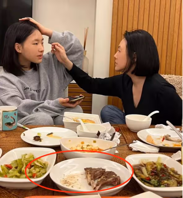 小S曬用餐照引差評,李敖女兒斥其教壞女兒,盛讚汪小菲不會如此