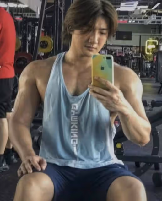 事業有成!TVB前小生內地成功置業兼成家立室,暗指離巢因收入低