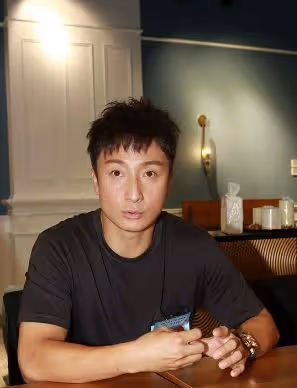 失約?知名港星承認未有陪女友到韓國出庭,尊重家人意願不施壓力
