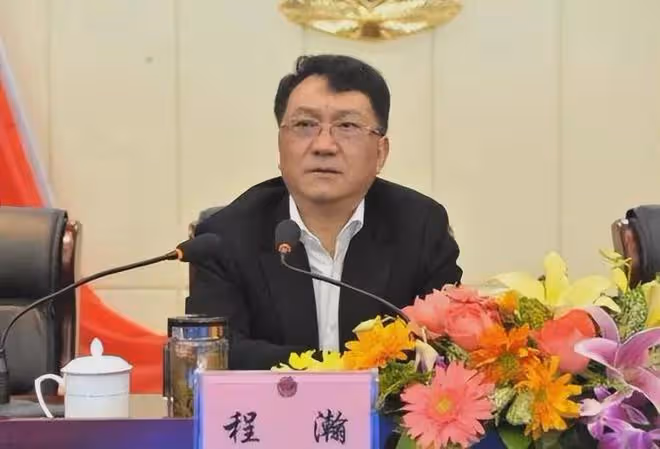 暴戾局長:一巴掌扇斷副局長牙齒,逼迫女警發生關係,貪腐1800萬
