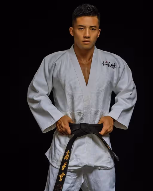 祝萬成:從退役武警到肌肉男神