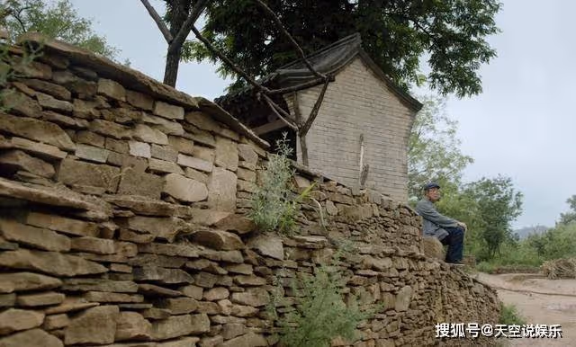 《人生之路》為了上海戶口,連本都忘了的高雙星,是明樓的孽