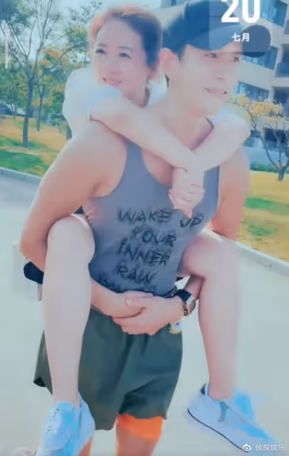 小李琳罕曬女兒近照,小萌妹穿古裝可愛漂亮,長得超像爸爸經超