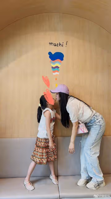 伊能靜帶公婆游泰國，媽媽姐姐等均同行，一行15人浩浩蕩蕩好熱鬧